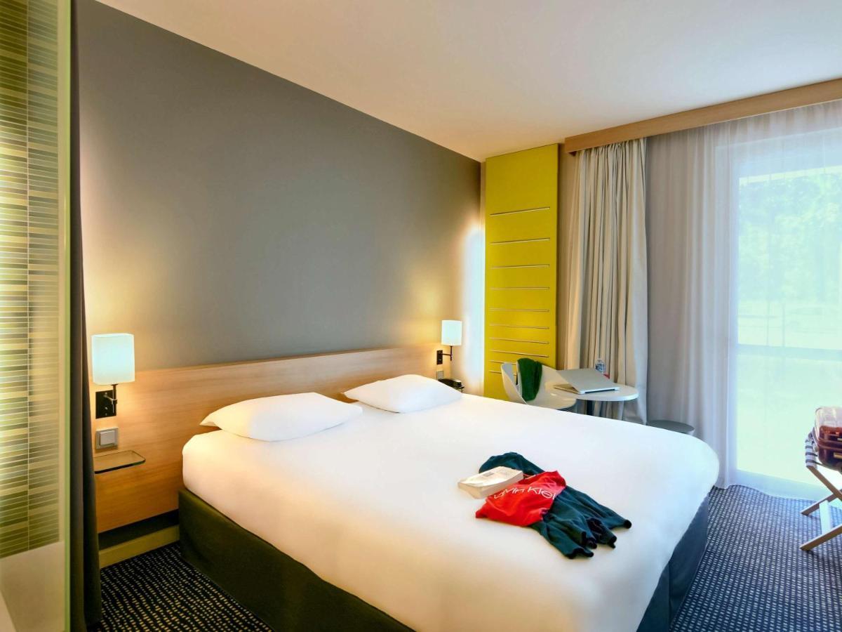 Отель Ibis Styles Nantes Reze Aeroport Экстерьер фото