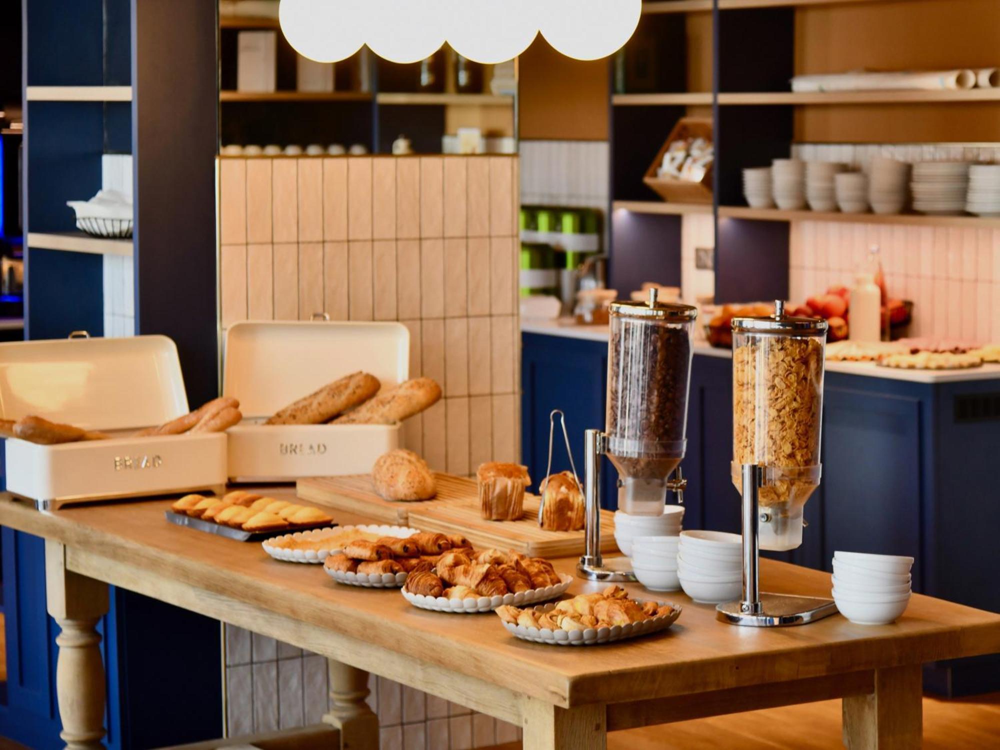 Отель Ibis Styles Nantes Reze Aeroport Экстерьер фото