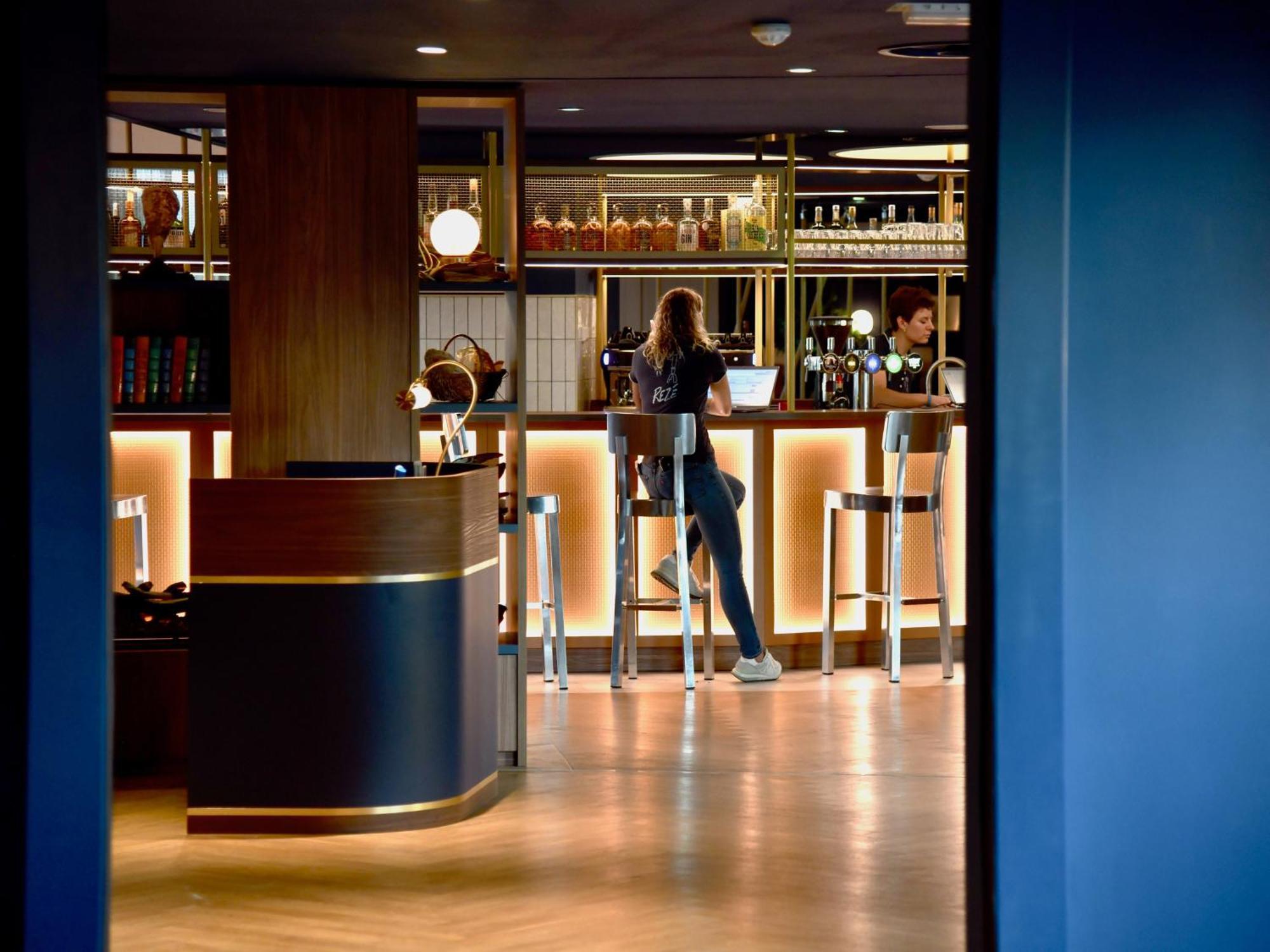 Отель Ibis Styles Nantes Reze Aeroport Экстерьер фото