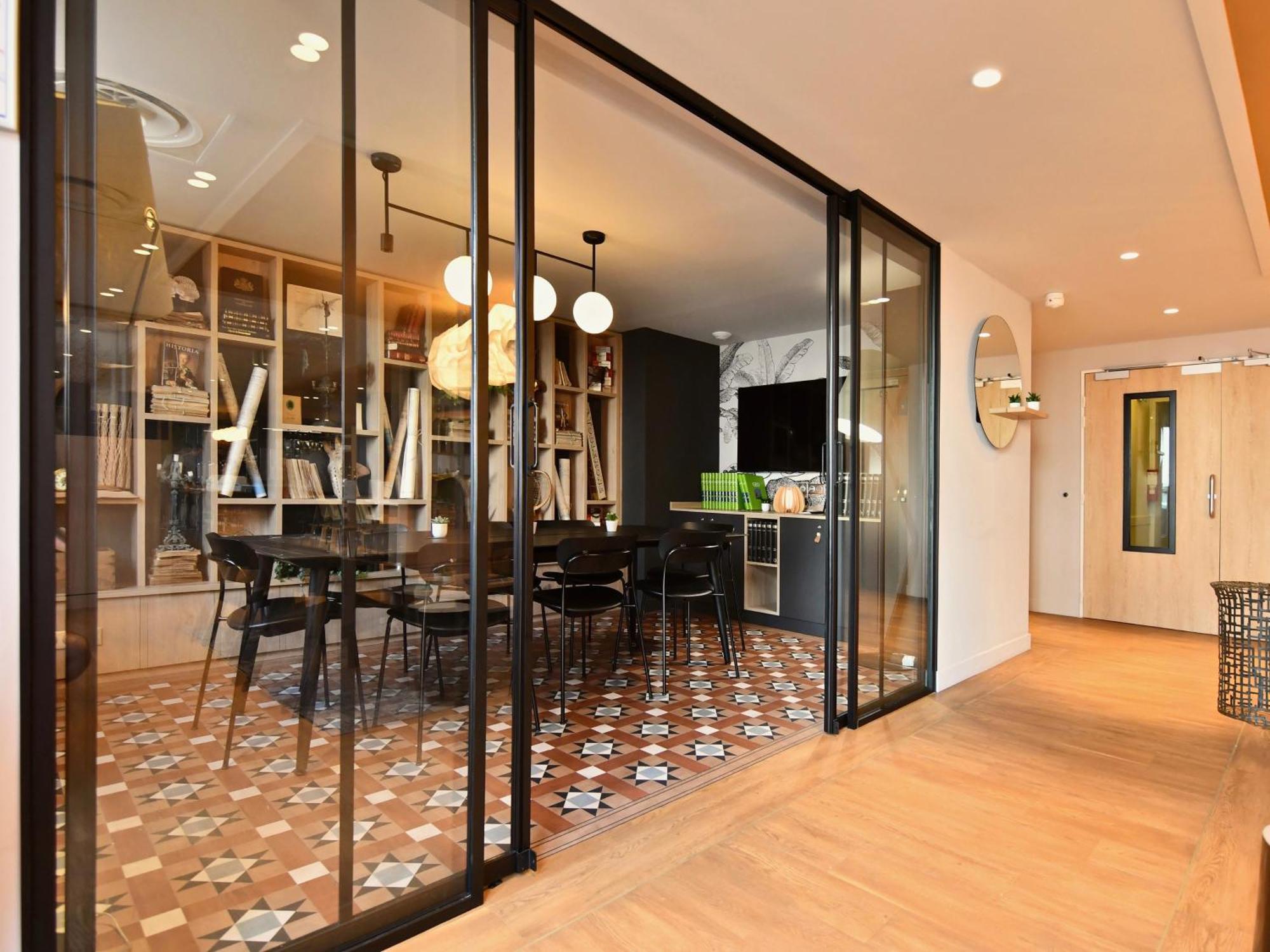 Отель Ibis Styles Nantes Reze Aeroport Экстерьер фото