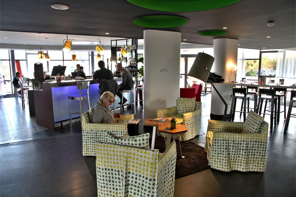 Отель Ibis Styles Nantes Reze Aeroport Экстерьер фото